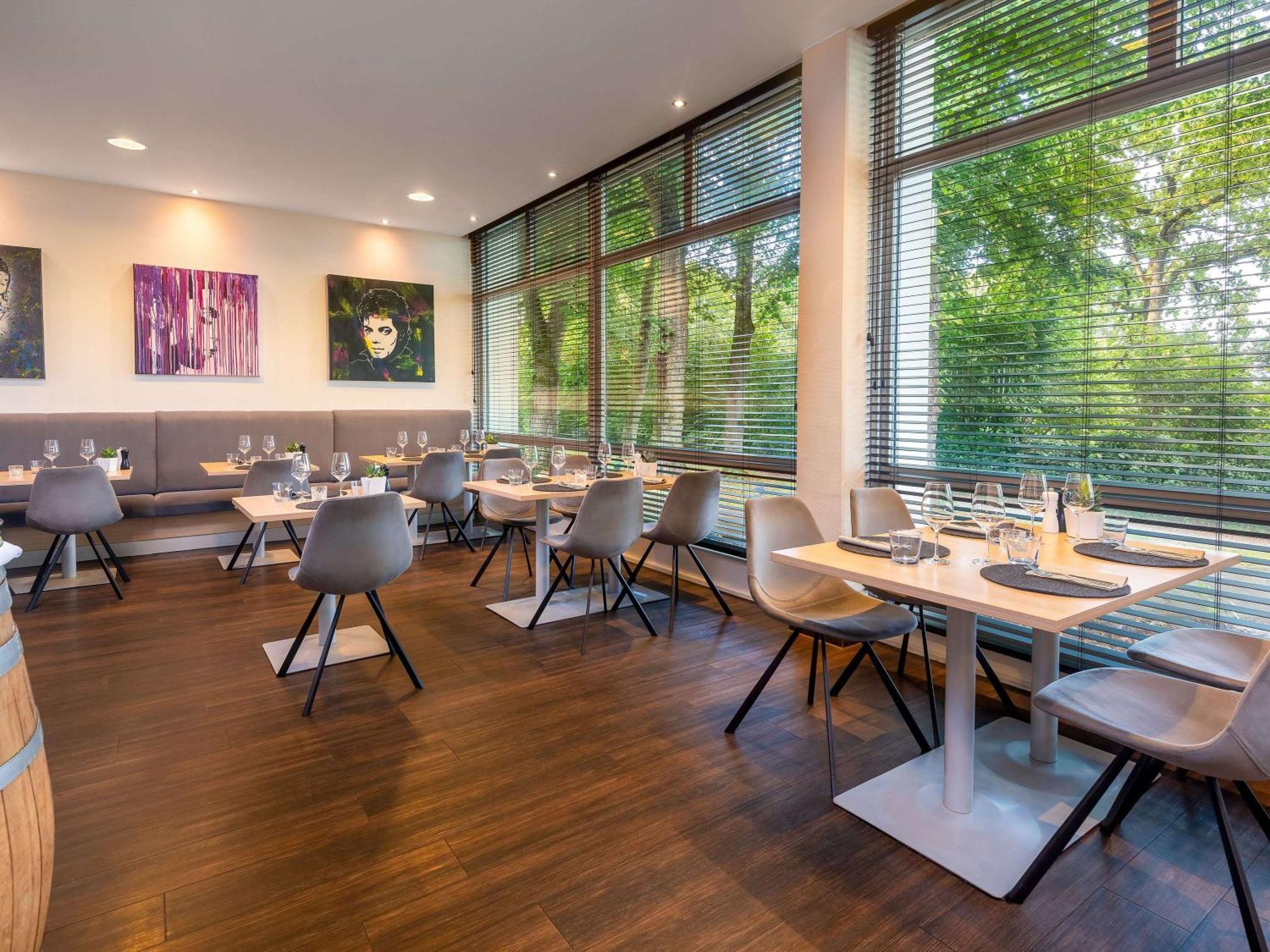 Mercure Hotel Bielefeld Johannisberg Exterior foto
